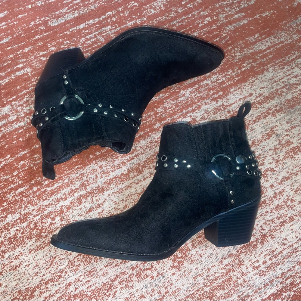 Forever 21 Black ankle booties with stud detail
